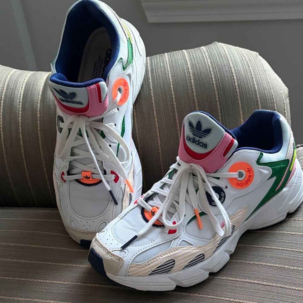 Adidas ASTIR Sneakers Size 9